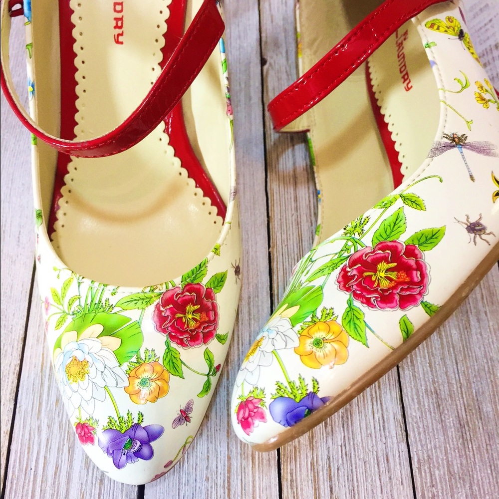 Chinese laundry floral Mary Jane heels 👠